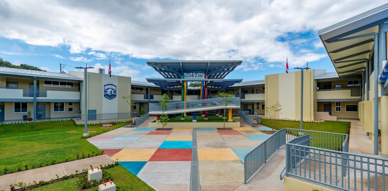 Escuela Rogelio Fernández